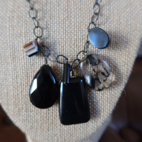 Black onyx beads and sterling silver Sherzada necklace pendant up to 18.25" - Picture 3 of 13